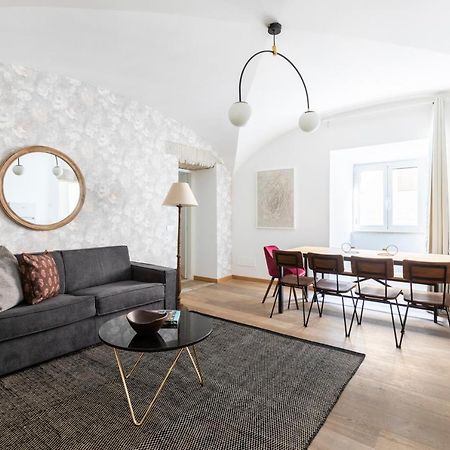 Sonder At Colosseum Cloisters Aparthotel โรม ภายนอก รูปภาพ
