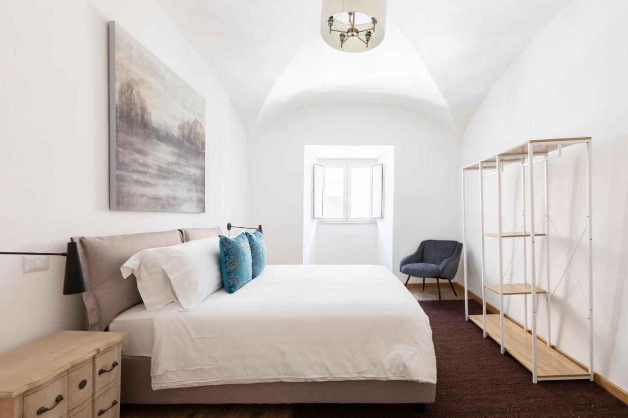 Sonder At Colosseum Cloisters Aparthotel โรม ภายนอก รูปภาพ