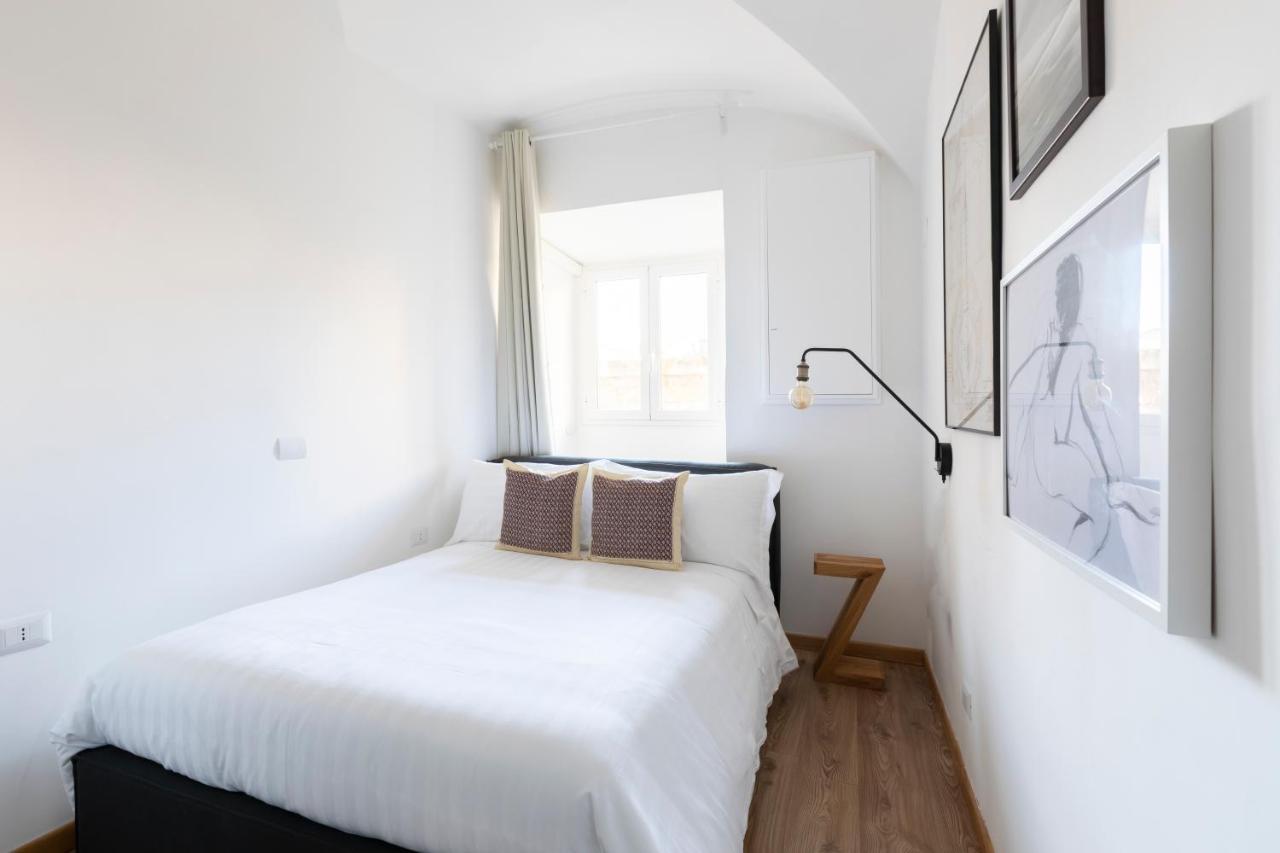 Sonder At Colosseum Cloisters Aparthotel โรม ภายนอก รูปภาพ
