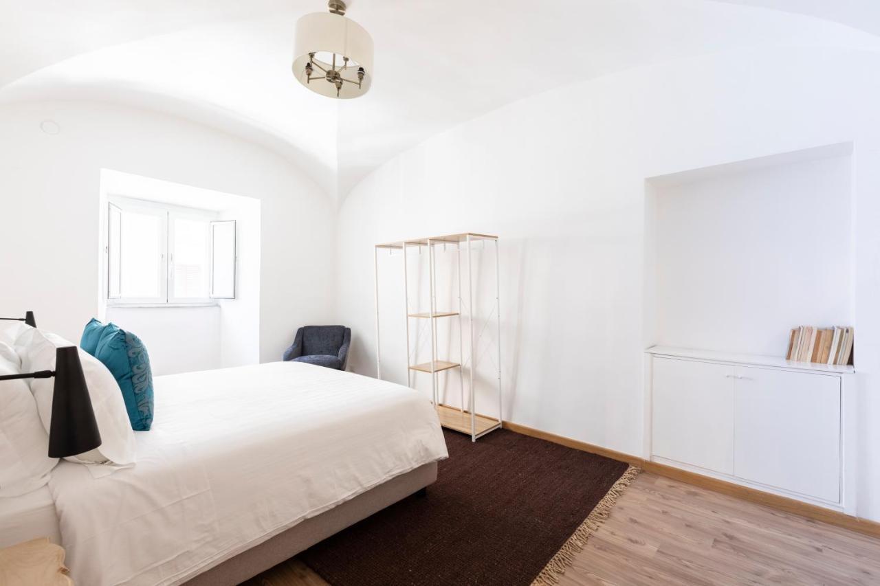 Sonder At Colosseum Cloisters Aparthotel โรม ภายนอก รูปภาพ