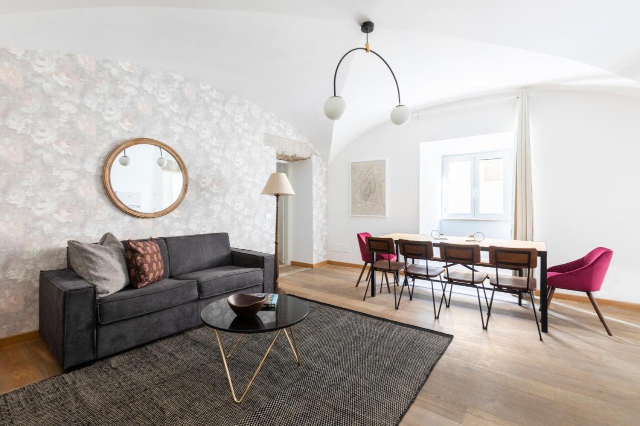 Sonder At Colosseum Cloisters Aparthotel โรม ภายนอก รูปภาพ