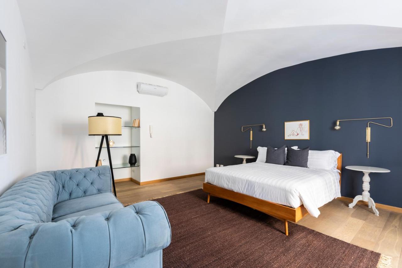 Sonder At Colosseum Cloisters Aparthotel โรม ภายนอก รูปภาพ